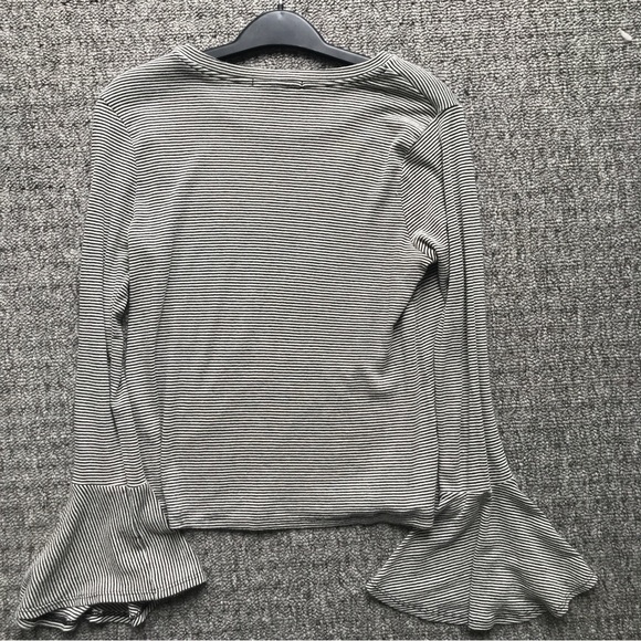 Anthropologie bell sleeve top - Picture 4 of 4